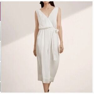 Aritzia Babaton‎ Maximillian Jumpsuit in White Size Small